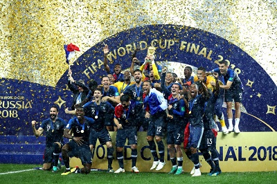 Francia conquistó el bicampeonato mundial de fútbol tras derrotar 4-2 a Croacia