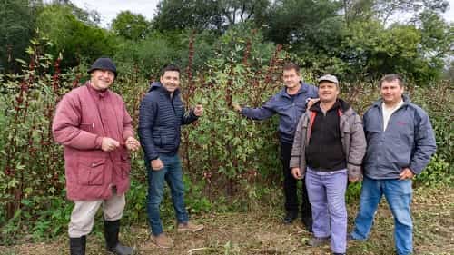 Bruno Cipolini visitó la granja «Don Valerio» que cultiva y elabora productos artesanales de Rosella