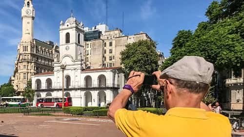 La ciudad de Buenos Aires se prepara para el primer fin de semana extralargo del año