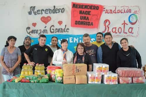 Cuesta visitó merenderos del barrio San Pablo y entregó donaciones