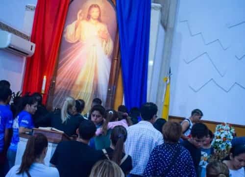 En el Santuario de Tres Isletas la diócesis San Roque celebró la fiesta de la Divina Misericordia