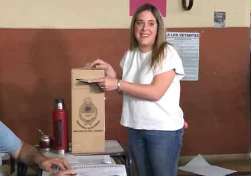 Al votar Luisina Lita dejó en claro que el trabajo militante buscó «revertir la cantidad de votos en blanco»